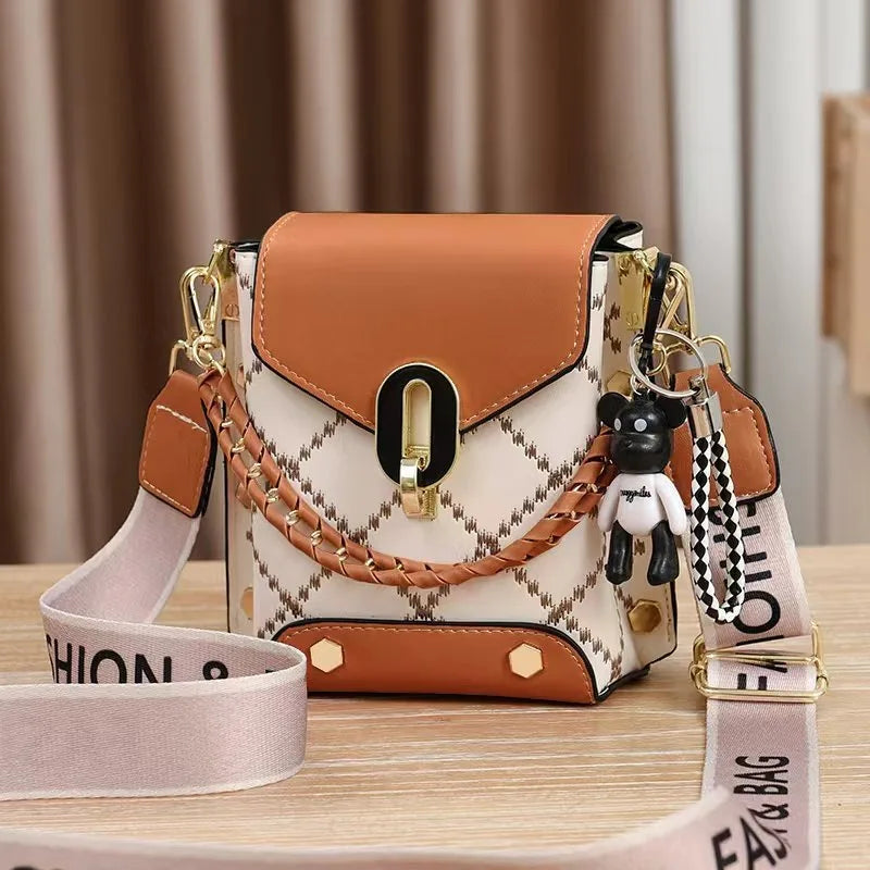 Minimalist Mini Square Bag – Versatile Crossbody & Shoulder Phone Purse