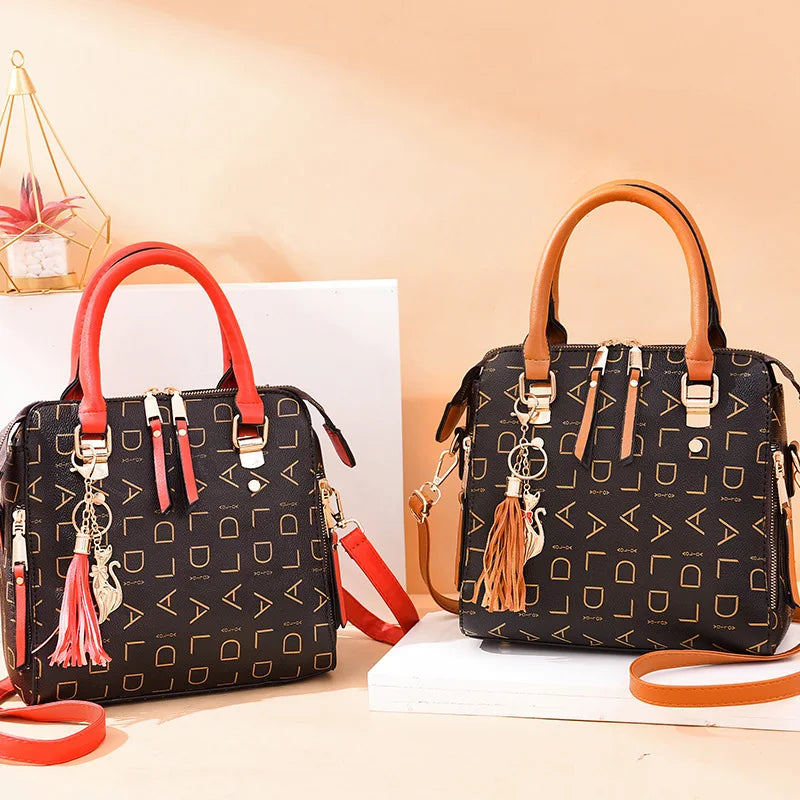 Classic Monogrammed Satchel Bag – Vintage Style with Detachable Chain Strap