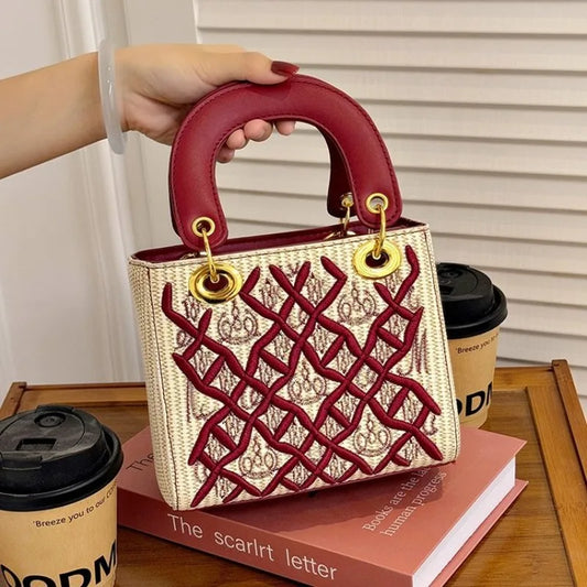 Luxury Leather Crossbody Bag. Fashionable & Functional