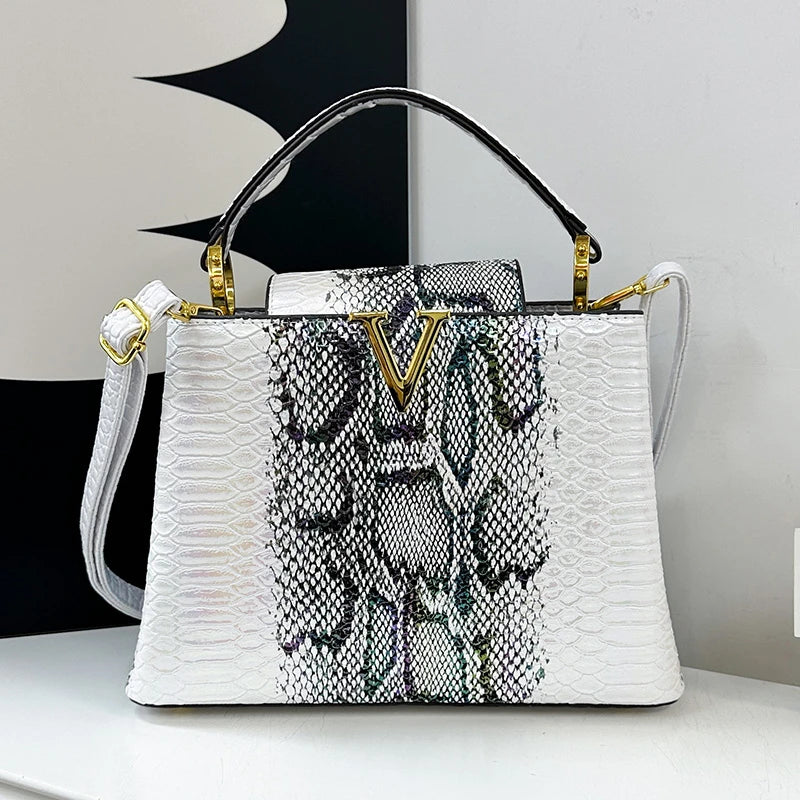 Luxe Solid Leather Crossbody – Elegant Women’s Handbag with Signature Gold Chain Strap