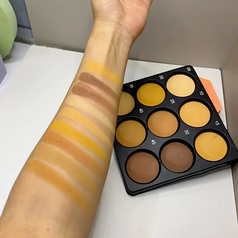 9-Shade Sculpt & Definition Palette – Dark Bronze Contour & Concealer