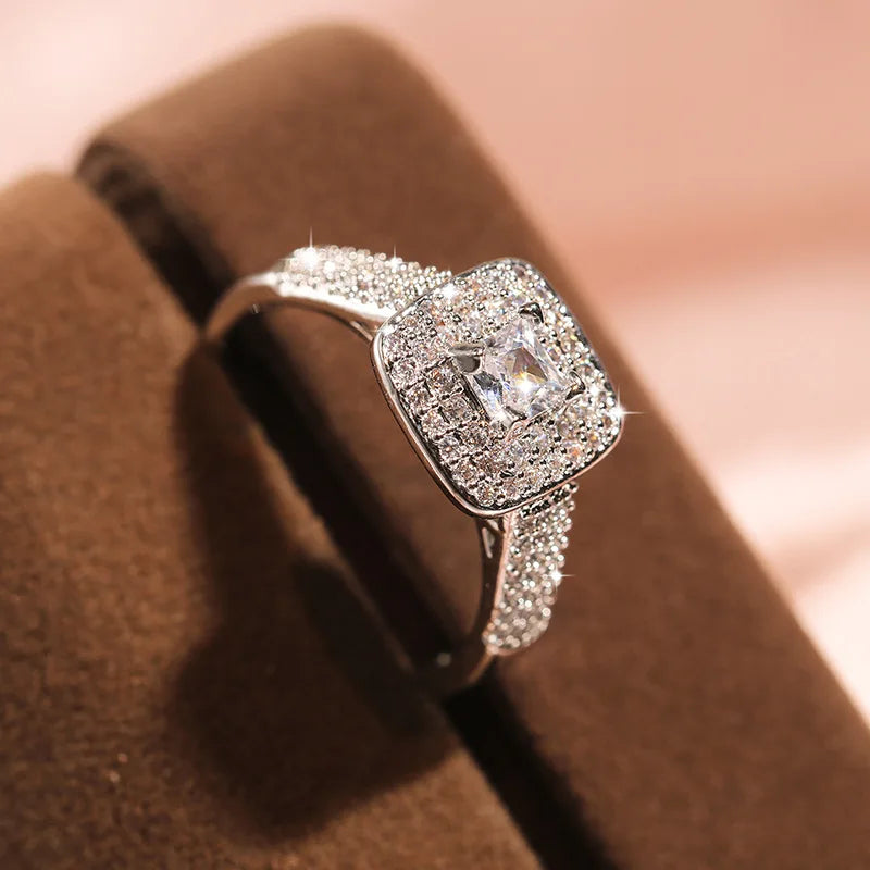 Exquisite Moissanite Statement Ring in Sterling Silver Jewelry
