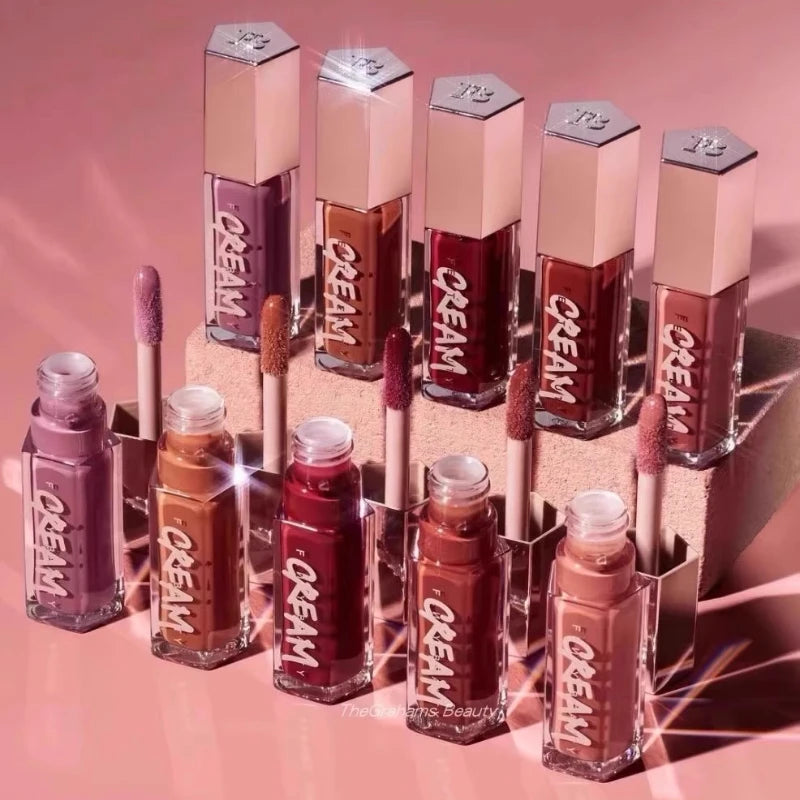 Moisten & Shine Lip Glaze – Reflective Glitter Finish & Plumping Effect