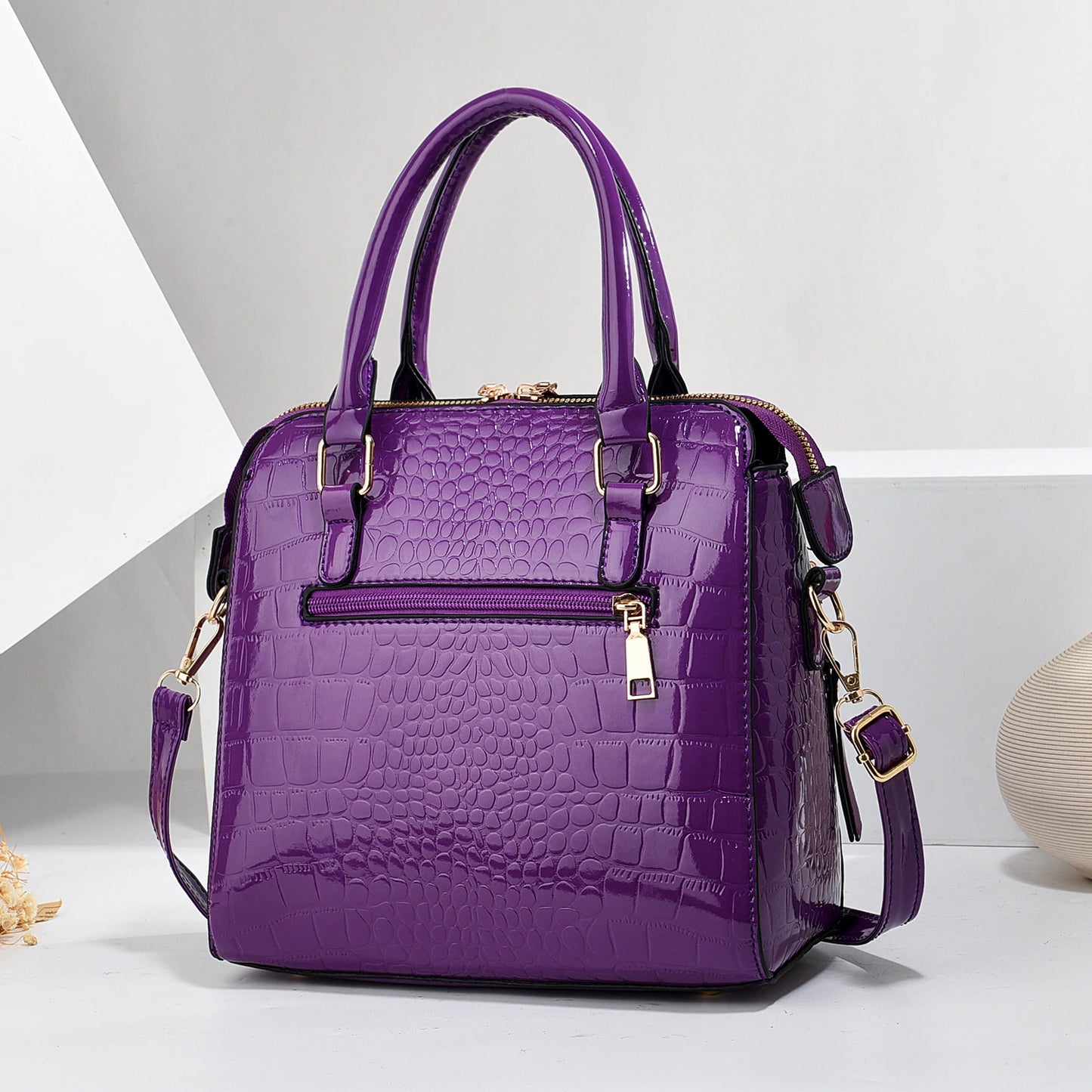 Luxurious Crocodile Embossed Leather Tote | Elegant Crossbody Satchel