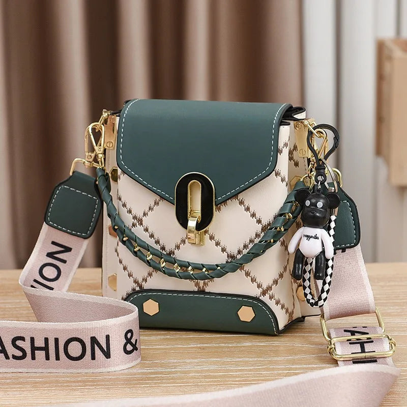 Minimalist Mini Square Bag – Versatile Crossbody & Shoulder Phone Purse