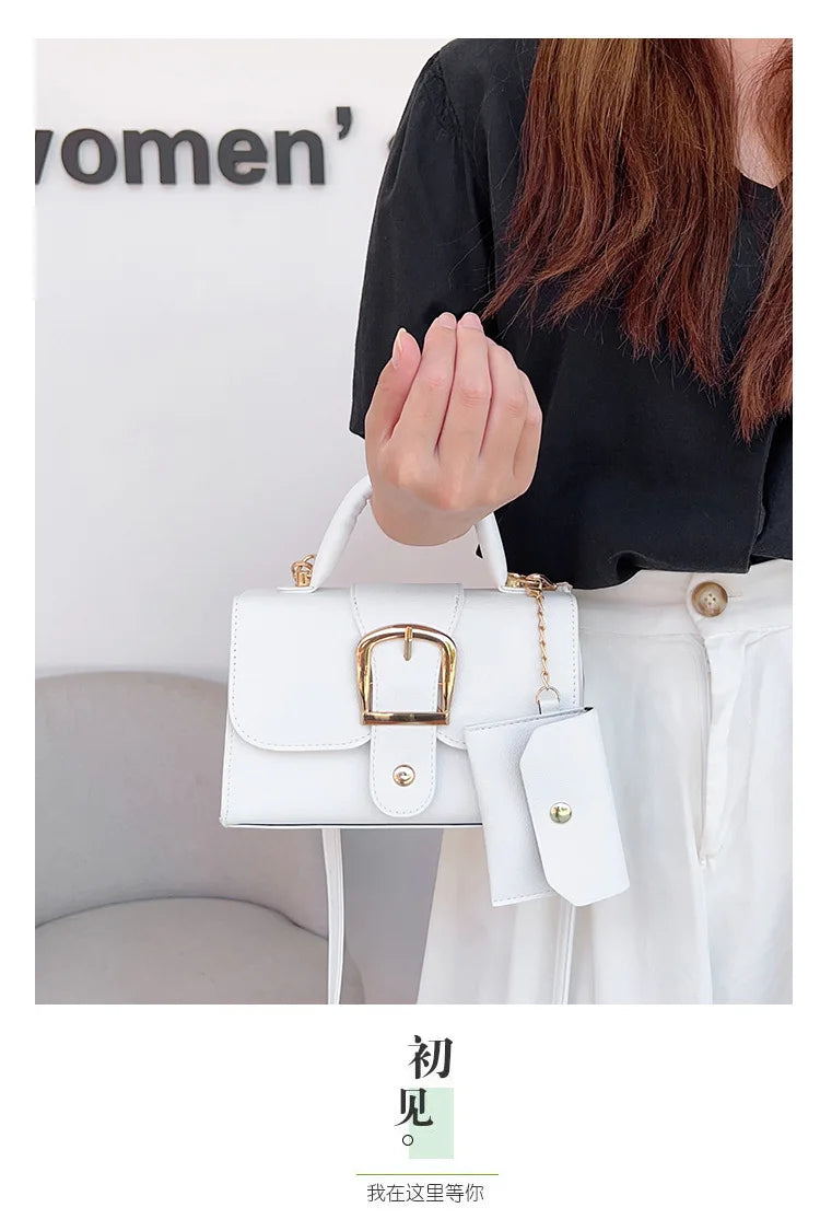 Modern Square Crossbody Bag for Women – Minimalist PU Leather Camera Bag with Adjustable Strap – Stylish Small Handbag for Daily Commute & Travel