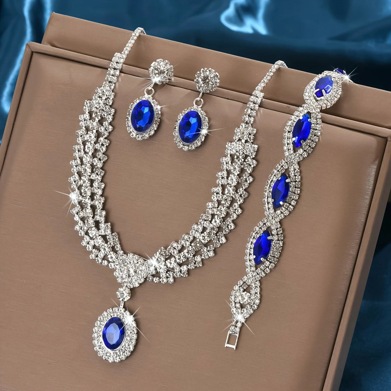 Elegant Rhinestone Necklace & Drop Earrings Set