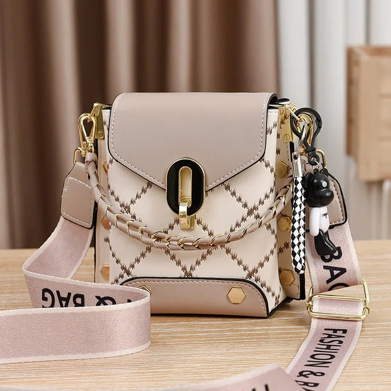 Minimalist Mini Square Bag – Versatile Crossbody & Shoulder Phone Purse